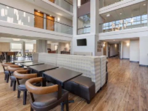 Drury Inn & Suites Paducah Hotels in Paducah