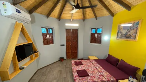 Monteria Village