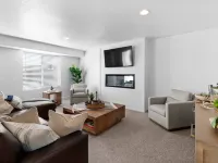 Paradise Townhome Heart of Garden City