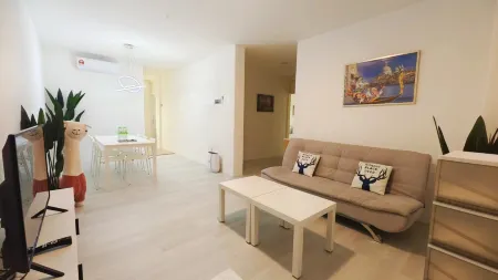 Alvilla@Jalan Sultan Ismail Отели рядом с достопримечательностью «Istana Maziah»