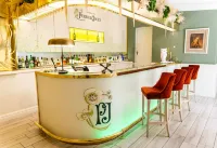 Fairlawns Boutique Hotel & Spa - 5-Star