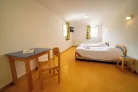 Le Rabuons Hotels in Auron