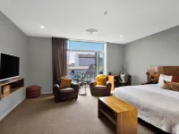 國王和王后套房飯店 新普利茅茨住宿飯店