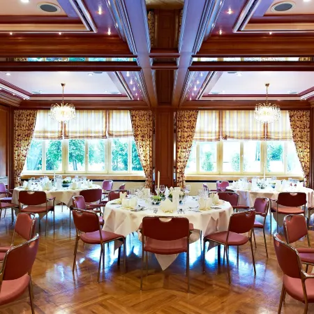 Hirsch Hotel