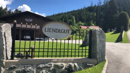 Cozy Chalet in Bramberg am Wildkogel with Sauna Near Ski Lift Отели в г. Гемайнде Брамберг ам Вильдкогель