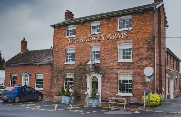 薩爾威艾姆酒店