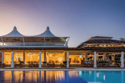 Aromo Townhouse with private pool Reserva Conchal Hotels near Camping Don Julian