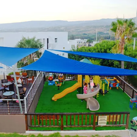 Theo Sunset Bay Hotel