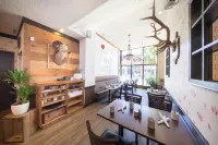 Best Western Plus Carlton Plaza Hotel - sarapan