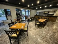 트레스 디 줄로 플래츠 - 자르딩