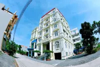 Thuan Thanh Hotel - Private Pools
