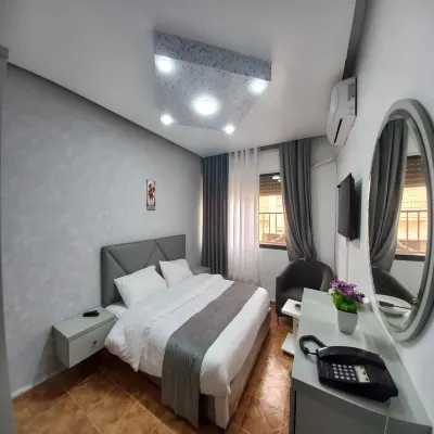 Al-Nujoom Hotel Suites Hotel a 