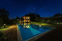 Villa dei Salici Con Piscina by Wonderful Italy - Pools