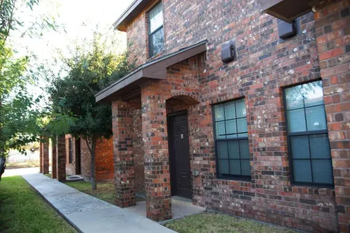 3Bd 2BT Town Suite Minutes Away Medical Center - 3-Star