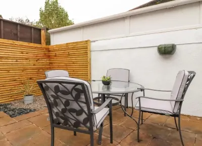 Kitty Cottage - 3 Bedroom - Warm and Welcoming - Sleeps 5 - Blackpool