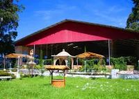 Hotel Paz en la Tormenta Tejar - Hostel Hotels near Salon de Eventos Los Girasoles