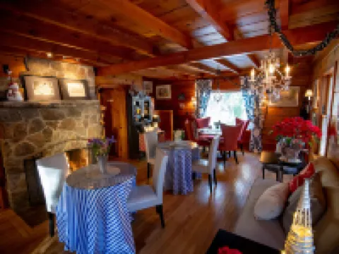 Elliott House Boutique Inn Hotels in Shaver Lake