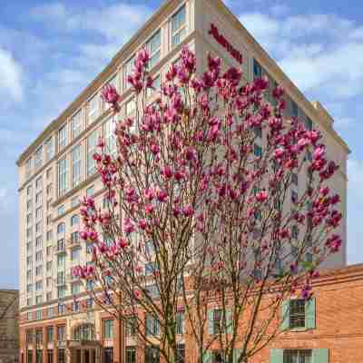 New Orleans Marriott Warehouse Arts District Hotel Exterior