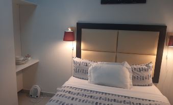 Monument Western Guesthouse