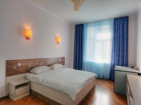 BestKievApartment Отели рядом с достопримечательностью «Андреевский спуск»