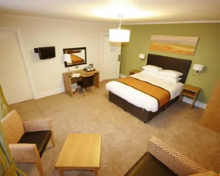 Thomas Arms Hotel Hotels in Llanelli