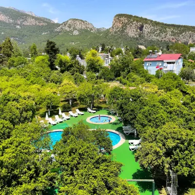 城堡公園酒店 鄰近貝爾迪比海灘（Beldibi Beach）的酒店