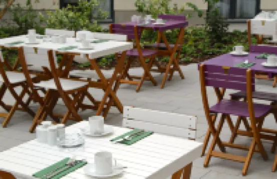 โรงแรมเอากุสเทิน