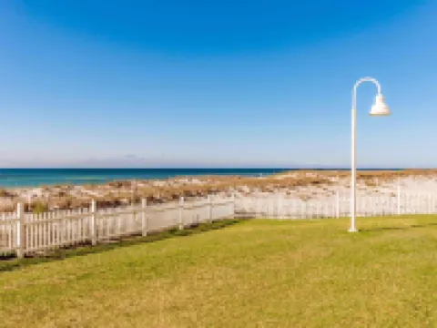 Ocean Breeze East 602