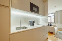 Legacy Oporto Design Apartment H by Vacationy
