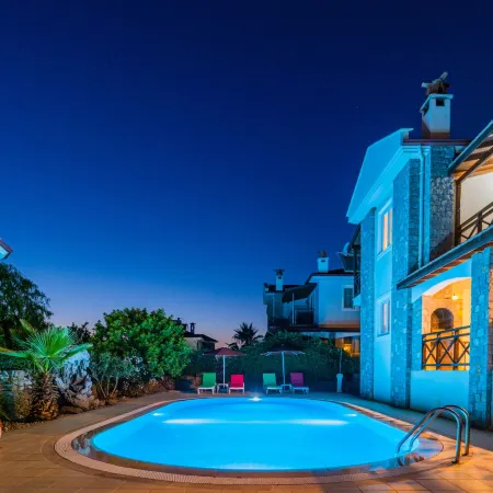 Infinity Flora Villa
