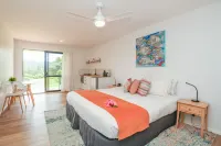 Polynesian Norfolk Island Hotels near Historical Convict Prison Site