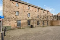 312 Reids Corner - by StayDunfermline