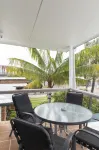 Palm View Holiday Apartments Hotels in Bowen