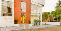 北門飯店 Saravanan Building Materials附近的飯店