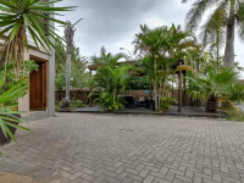 Shonalanga Lodge Hotels near Saint Lucia Estuary