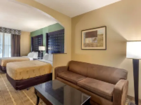 Quality Inn & Suites Durant Hotels in Durant