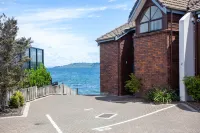 瀑布湖畔汽車旅館 - 停車場