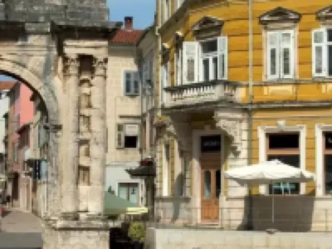 Pula Antic Rooms in Center Hotels in Pula