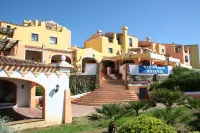斯廷蒂諾鄉村天堂飯店 Spiaggia Cala Lupo附近的飯店