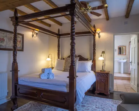 The Peak Hotel โรงแรมในCastleton