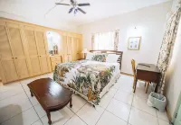 ClarenceVille Villa Apartments Hotels near Dougaldston Estate