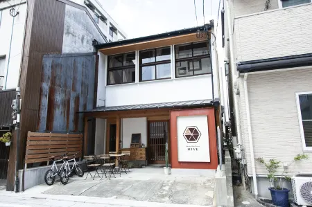 Fukuoka Guesthouse Hive