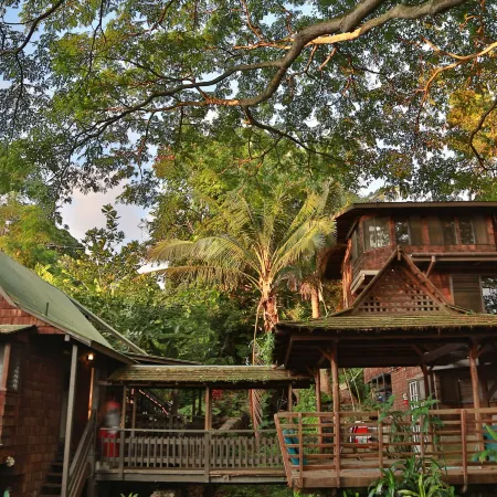 Hale Maluhia Country Inn