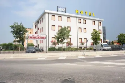 Hotel HDomus Hôtels à : Mozzecane