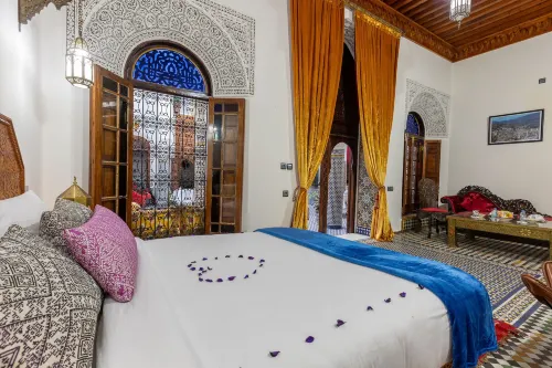 Palais Nazha Fes - Luxury Lodging - Mountain view