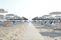 Hotel Cristallo - Beach