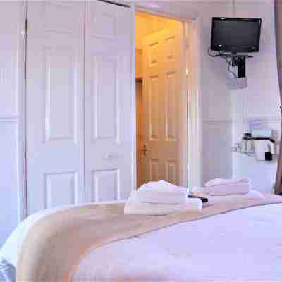 Serena Court Hotel Rooms