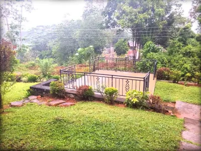 Kandy C Hotels in Gampola / Gelioya