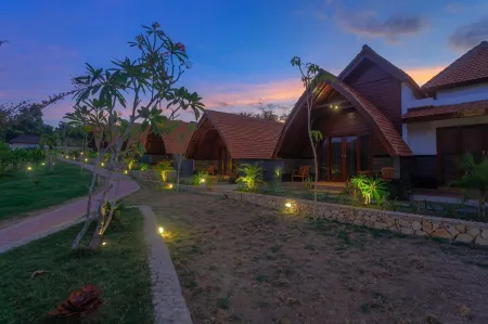 Tanjung Lima Villas Labuan Bajo Отели в г. Wae Kelambu