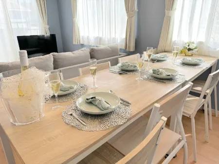 Grandioso Okinawa Villa Onna2 Отели рядом с достопримечательностью «National Institute of Information and Communications Technology Okinawa Electromagnetic Wave Technol»